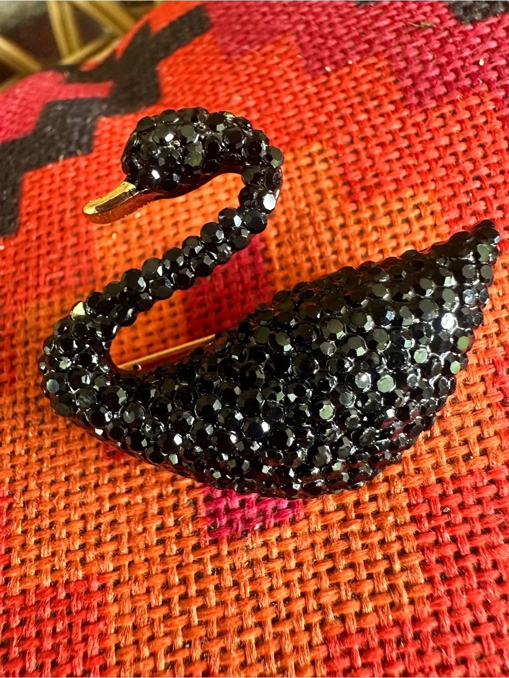 Black Swan Crystal Brooch Pin